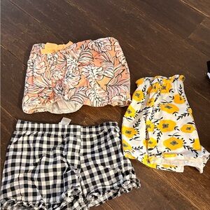 Floral and Gingham Shorts Set